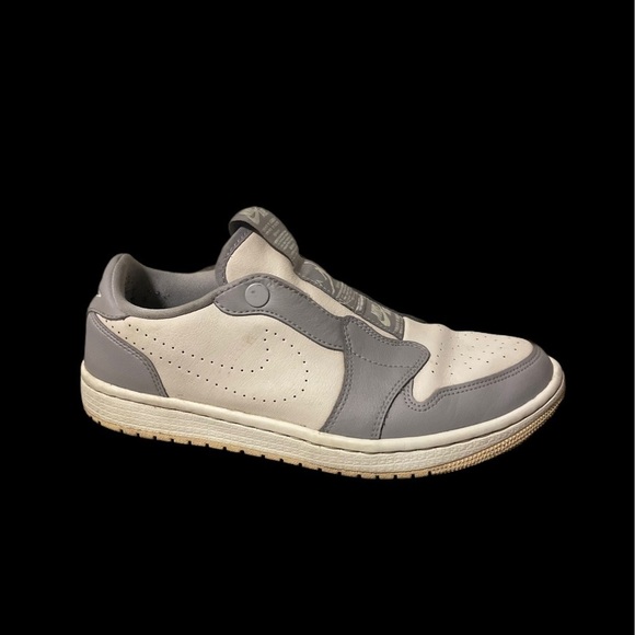 Air Jordan 1 Retro Low Slip Women's Shoes (AV3918-005 Atmosphere Grey Pale Ivory - Picture 3 of 8